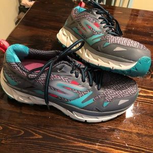 Skechers Go Run Performance Running Shoes
